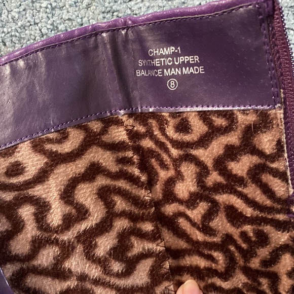 Purple leather-look boots - Picture 4 of 5